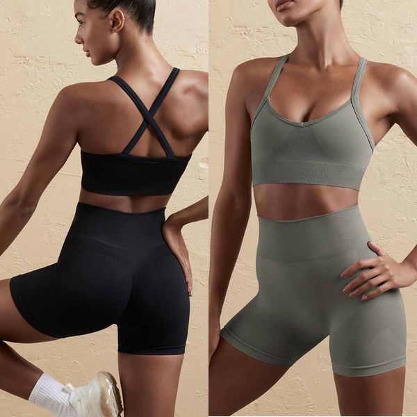 2-Piece Seamless Sports Bra Set for Women's Yoga and Workout Wear