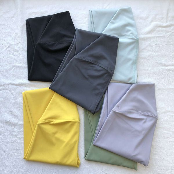 7/8 Length High Waist Women's Quick-Dry Yoga Pants for Gym and Running