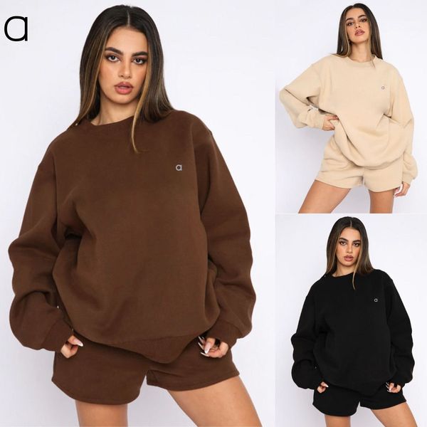 A stylish 3D logo fitness set featuring a round-neck long-sleeve sweatshirt and shorts, perfect for yoga and casual wear