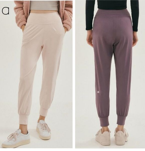 A0062 Women's High-Waisted Yoga Pants with Foot Straps for Sports, Training, and Fitness