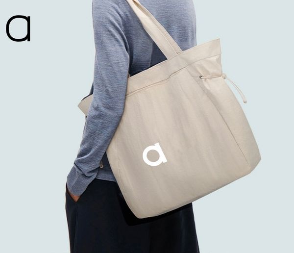 A192 Men's and Women's Fitness Handheld Yoga Bag for Outdoor Activities, Spacious Waterproof Sports Bag for Short Trips