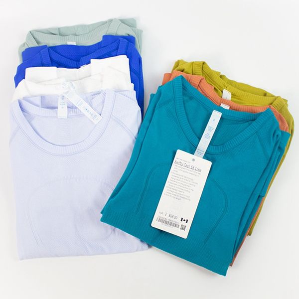 Breathable push-up yoga shirt for women, stretchy quick-dry fitness tee for workouts