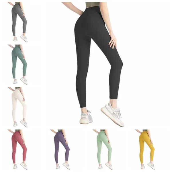 Designer yoga leggings for women - cropped workout pants, fitness shorts, stylish sports outfits for running and exercise