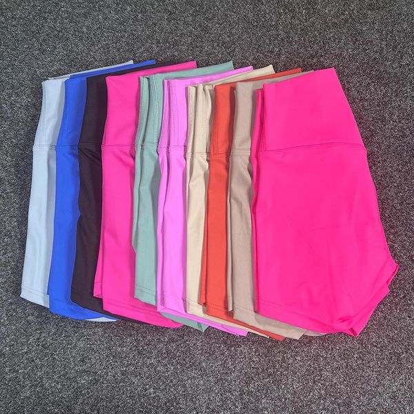 High-waisted women's yoga shorts for gym workouts, running, and fitness, designed to lift and shape the buttocks