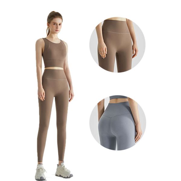 High-waisted yoga pants for women with hip-lifting design, seamless and ultra-stretchy for workouts