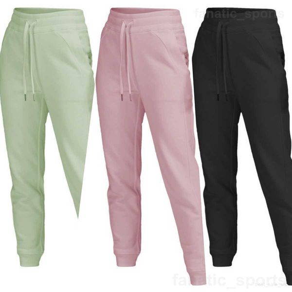 Lady's Oversized Sport Long Pants ¨C Versatile Yoga to Casual Wear with Pockets, Athletic Trousers for Running and Exercise, Trendy Ankle-Length Sportswear Outfit