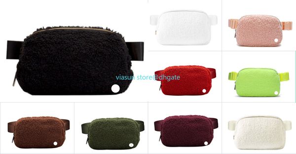 Lu Fleece yoga bag with adjustable strap for men and women, perfect for winter sports and gym activities