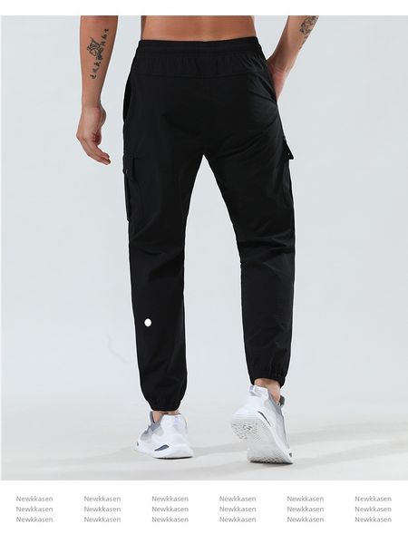 Men's Athletic Jogger Pants with Quick-Dry Fabric and Gym Pocket
