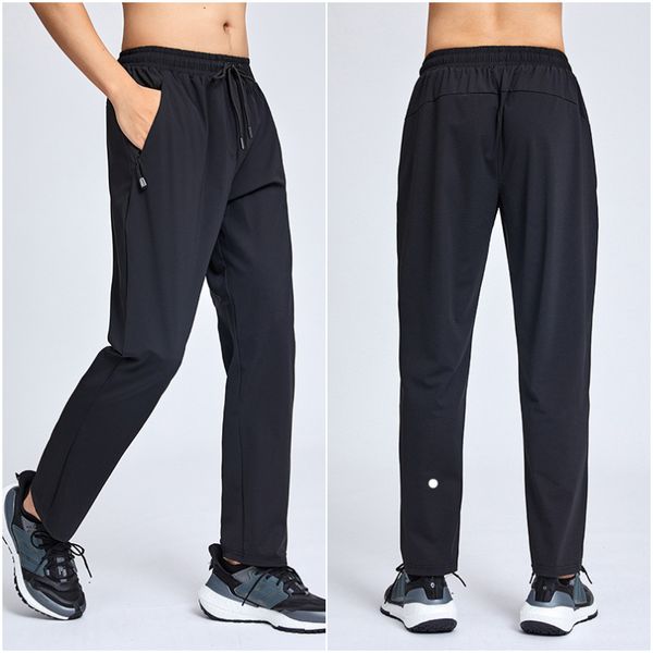Men's stretchy yoga pants for running, summer workouts, and gym exercises, offering breathable comfort in sportswear