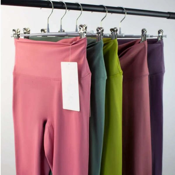 NEW LULUSLEMONS Yoga Shorts Capris Set for Women's Sports and Gym Fitness