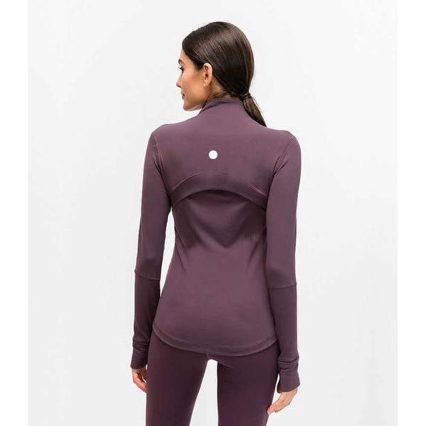 New season zippered quick-dry yoga jacket with long sleeves, thumb holes, and slim fit for women's running and fitness