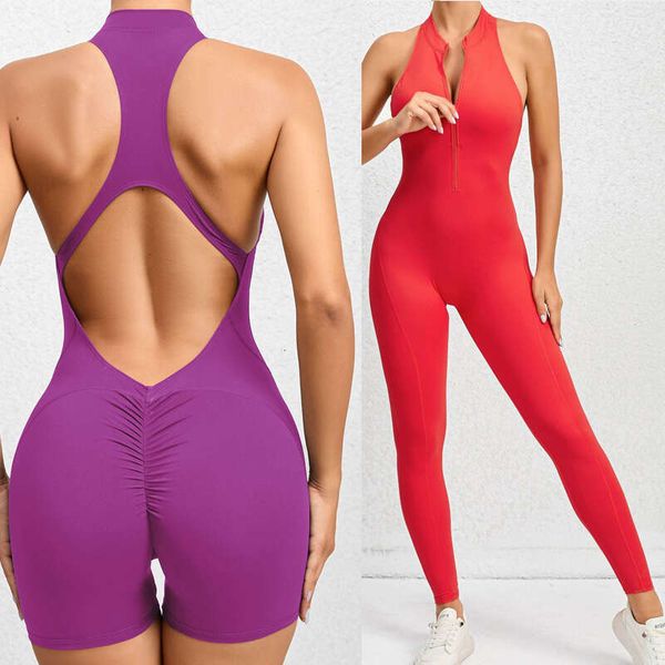 One-piece sporty yoga set with zipper and hollow-out design for women's workouts