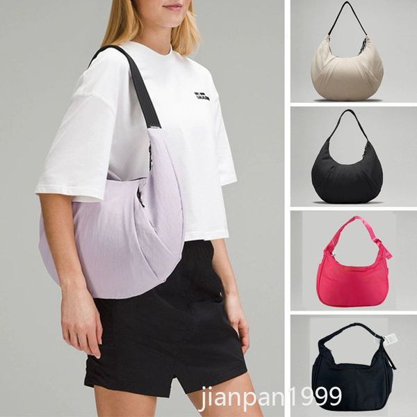 Pleated shoulder bag for yoga, sports, and leisure with waterproof design, stylish armpit carry, and high-capacity nylon construction
