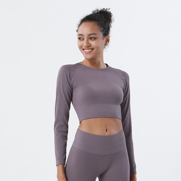 Seamless women's knitted long-sleeve fitness tee, quick-dry sports top with cropped yoga design