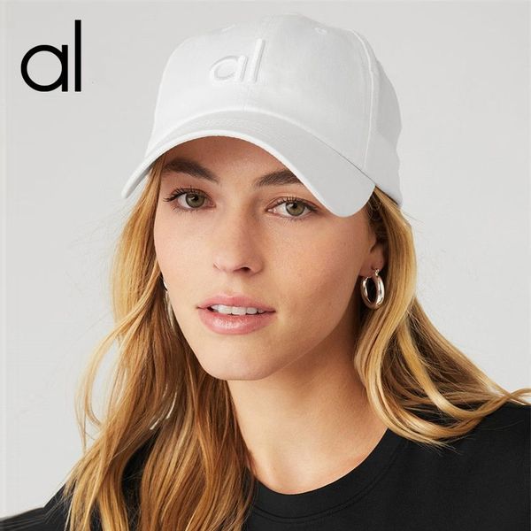 Stylish and colorful duck tongue sun visor caps for women's travel
