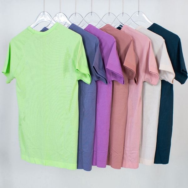 summer yoga wear short-sleeve athletic mesh top for breathable workouts