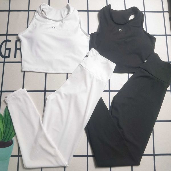 Summer's stylish and sexy yoga outfit with a slim, fresh swimsuit design that captivates girls' hearts