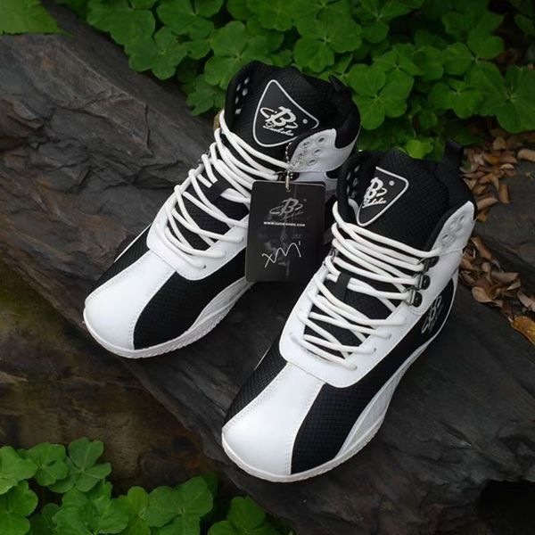 Unisex designer wrestling shoes for fitness and boxing, luxury brand rubber combat boots for couples and boys