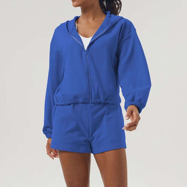 Women's breathable two-piece gym set with long sleeve hoodie and shorts for yoga and workouts