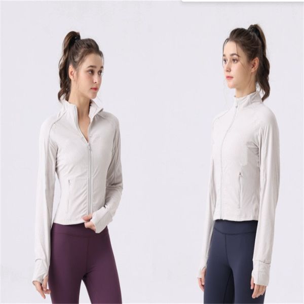 Women's breathable yoga jacket with ribbed short sleeves, perfect for summer sports and running