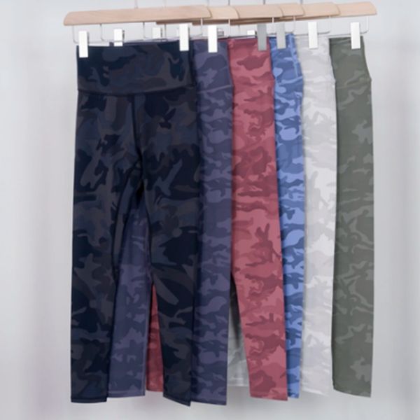 Women's camouflage yoga leggings with breathable high-waist design for gym and fitness activities