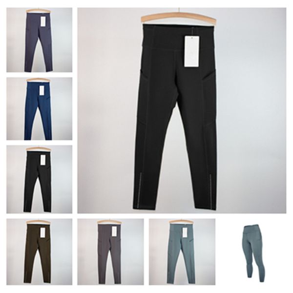 Women's high-rise yoga leggings with reflective details for fitness and running, featuring double-sided brushed fabric and multiple pockets