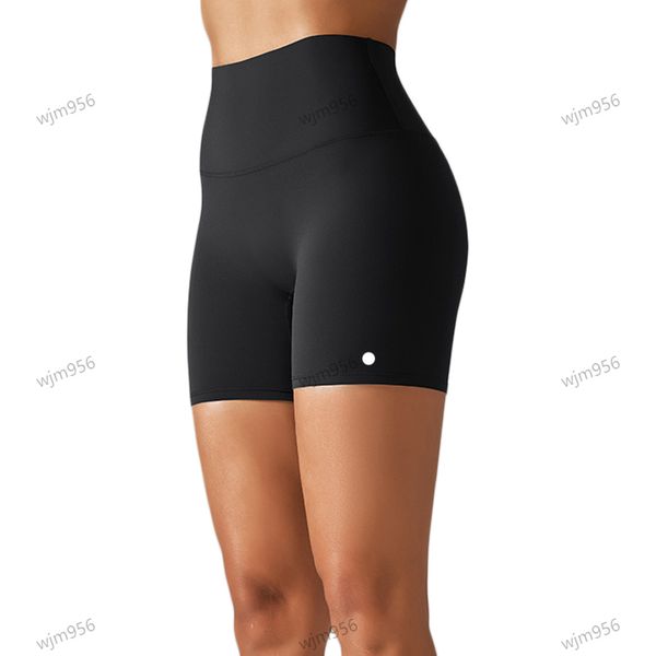 Women's high-waisted yoga pants with slim fit, triple sports design for fitness, Pilates, and hip-lifting, featuring close-fitting shorts and aligned leggings