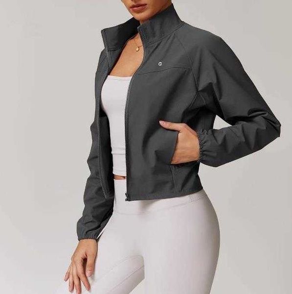 Women's quick-dry stand collar sport coat for outdoor running and yoga, featuring windproof thin fabric