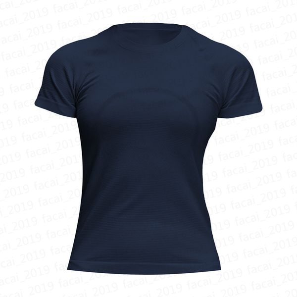 Women's stretchy yoga tee with breathable fabric for running, quick-dry seamless design, ideal for cycling and gym workouts