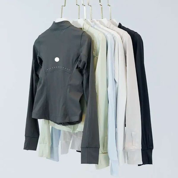 Women's Workout Yoga Jacket with Zipper - Lightweight Reflective Gym Top for Outdoor Training