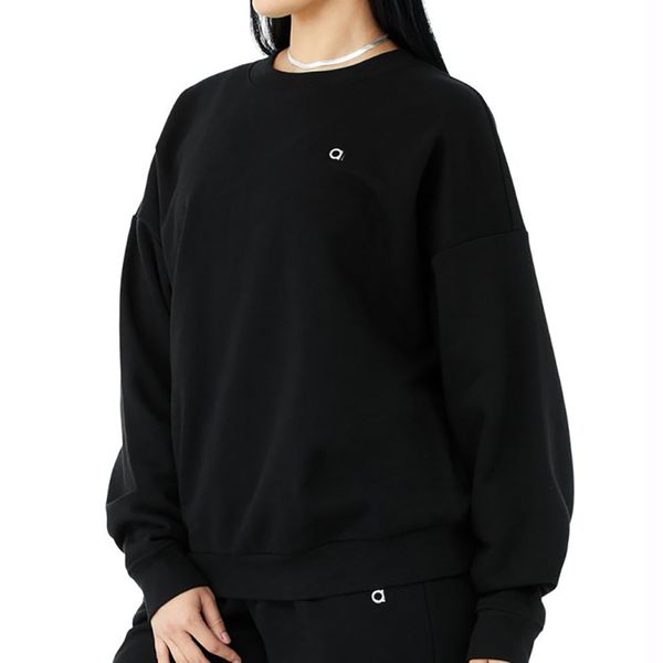 Women's yoga outfit featuring an oversized sweatshirt, loose long sleeves, crop top, and crew neck blouse for fitness workouts