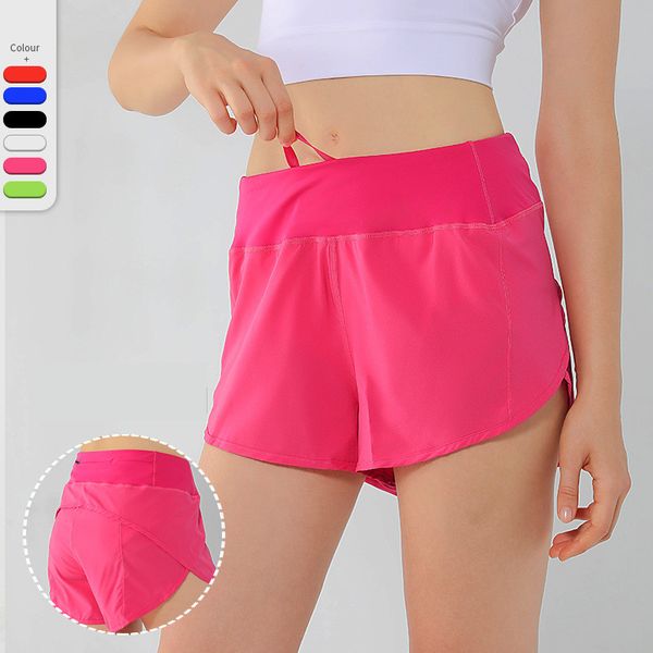 Women's yoga shorts with pockets for fitness, running, and sports, featuring elastic waistbands