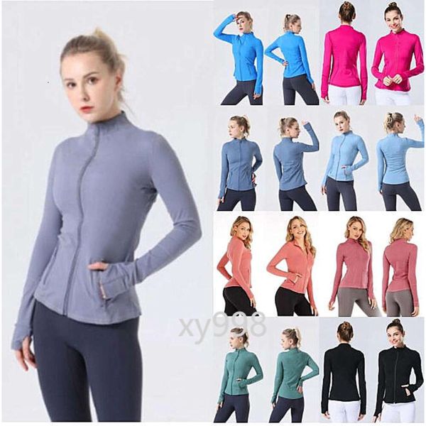 Women's zip-up fitness jacket for yoga, workouts, and sports, designed for quick drying and active wear
