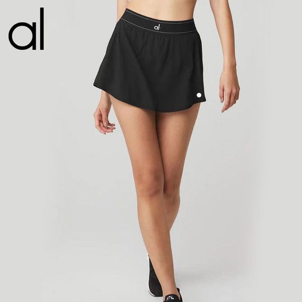Yoga Match Tennis Skirt: Anti-Glare, Quick-Dry, Breathable Mini Varsity Skirt for Sports and Jogging with Built-In Shorts