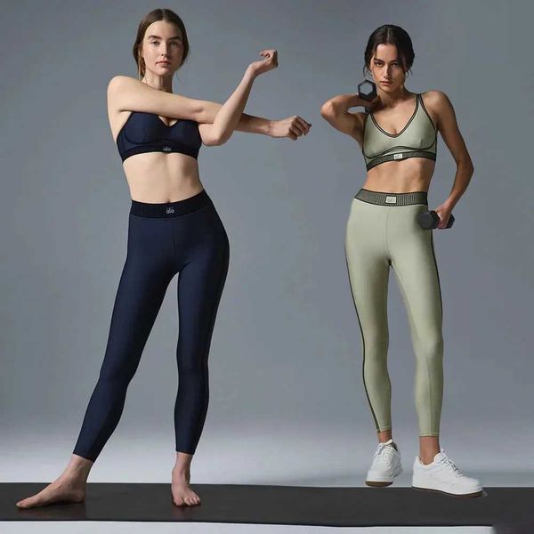 Yoga Outfit New Goddess Yoga Set Airlift High Waist 7/8 Line Up Legging Bra with Pads Slim Fit Womens Comfortable Fitness Exercise Set H2412