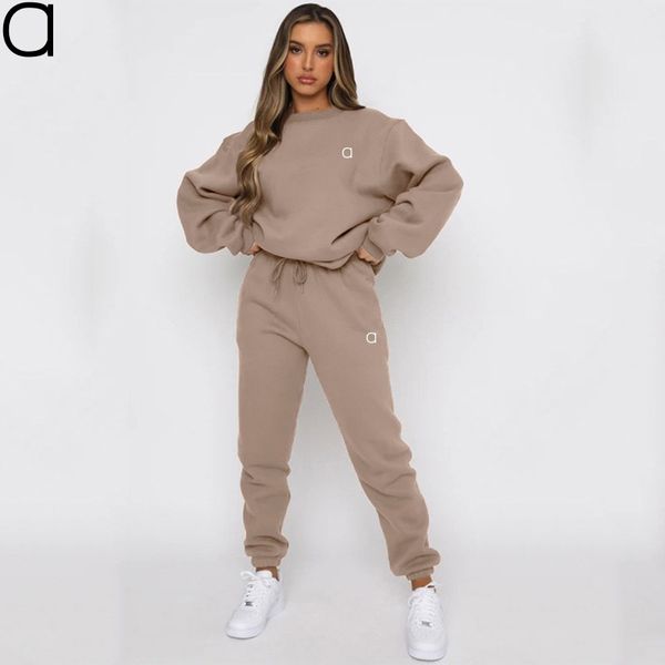 Yoga Outfits Set Autumn and Winter Solid Color Round Neck Pullover Sweater Sports Pants Womens Fashion Casual Long-sleeved Sweater Womens Su

Rewritten as:
Winter yoga set with solid-color pullover sweater and sport pants, casual long-sleeved women's outfit